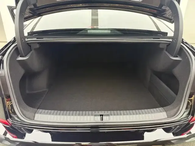 Volkswagen Passat — Фото автомобиля 6