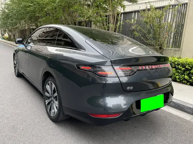 Leapmotor C01 — Фото автомобиля 3
