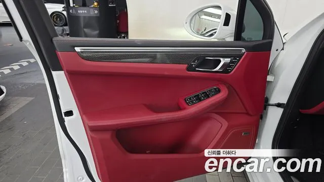 Porsche Macan — Фото автомобиля 20