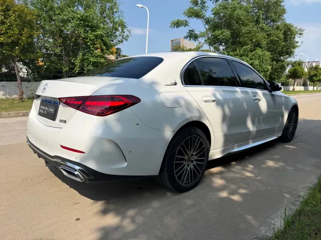 Mercedes-Benz C-Class — Фото автомобиля 20
