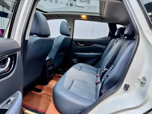 Nissan Qashqai — Фото автомобиля 10
