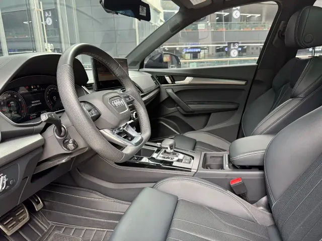 Audi Q5L — Фото автомобиля 10