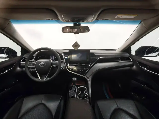 Toyota Camry — Фото автомобиля 18