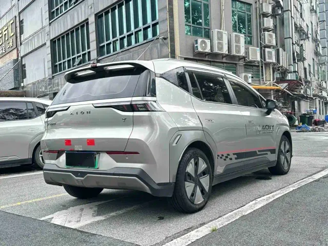 GAC Aion Y — Фото автомобиля 7