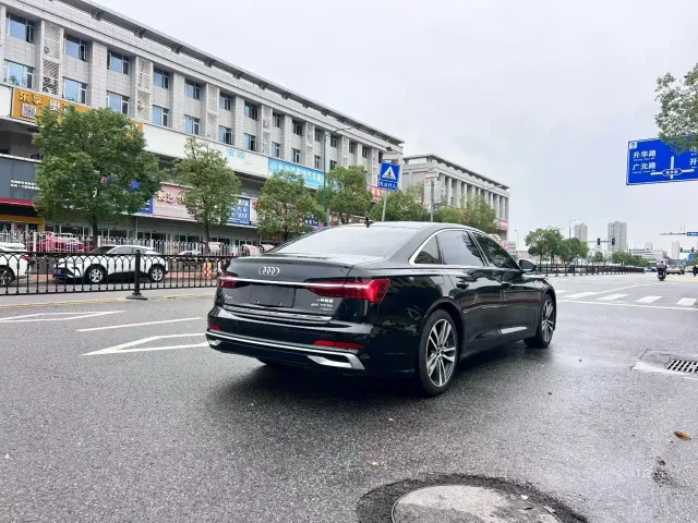 Audi A6L — Фото автомобиля 7