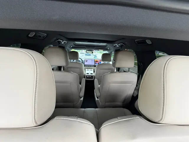 Li Auto L8 — Фото автомобиля 8
