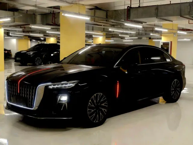 Фотография автомобиля — Hongqi H5