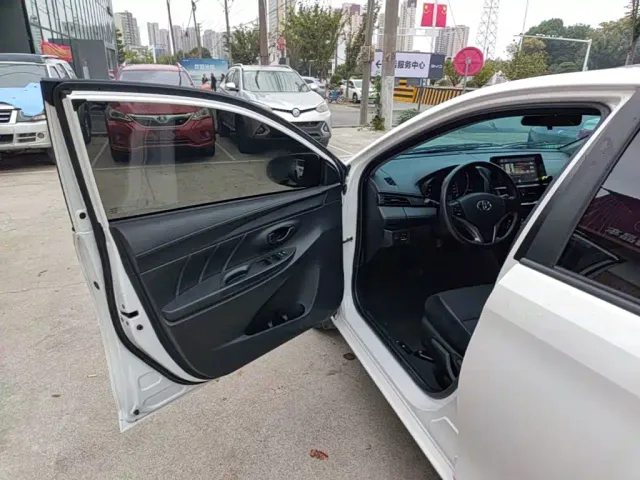 Toyota Vios — Фото автомобиля 15