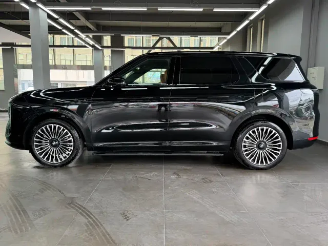 IM Motors LS8 — Фото автомобиля 4