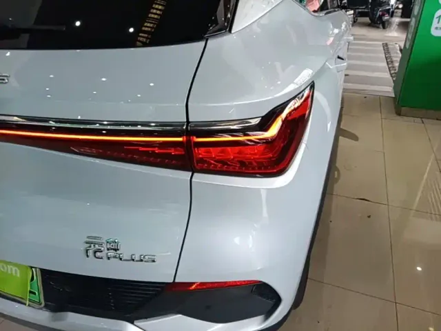 BYD Yuan PLUS — Фото автомобиля 7