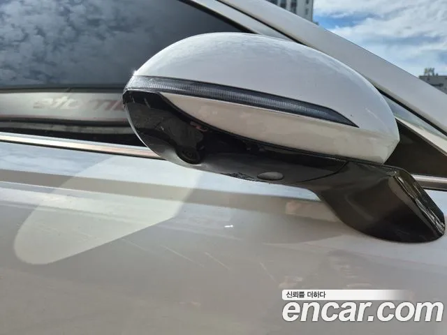 Genesis GV70 — Фото автомобиля 20