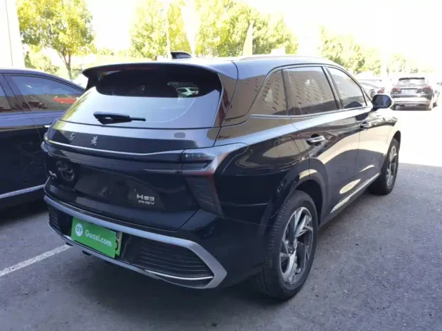 Hongqi HS3 PHEV — Фото автомобиля 6