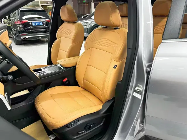 Geely Haoyue L — Фото автомобиля 18