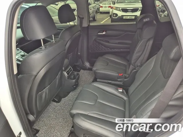 Hyundai Santa Fe Santa Fe (New) — Фото автомобиля 16