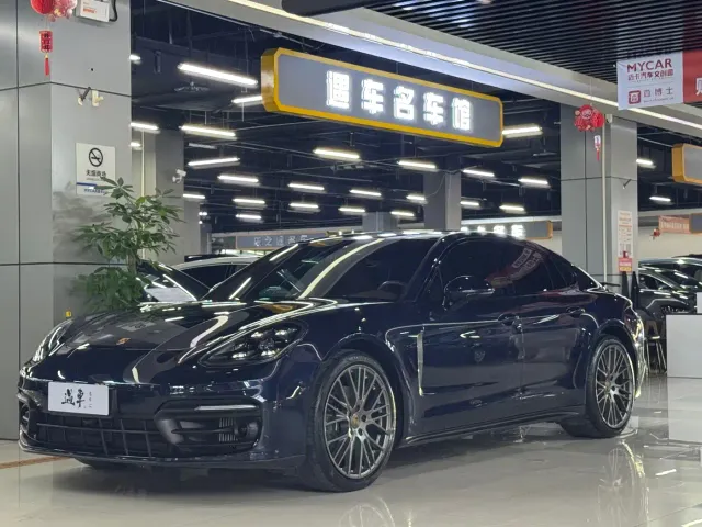 Фотография автомобиля — Porsche Panamera