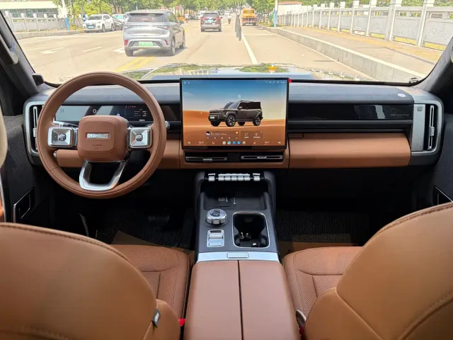 iCAR iCAR V27 2026 200KM AWD Falcon 500 — Фото автомобиля 7