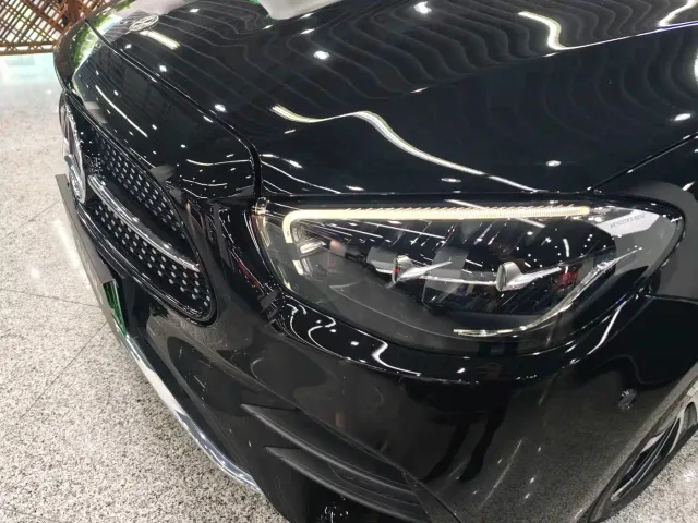 Mercedes-Benz E-Class — Фото автомобиля 14