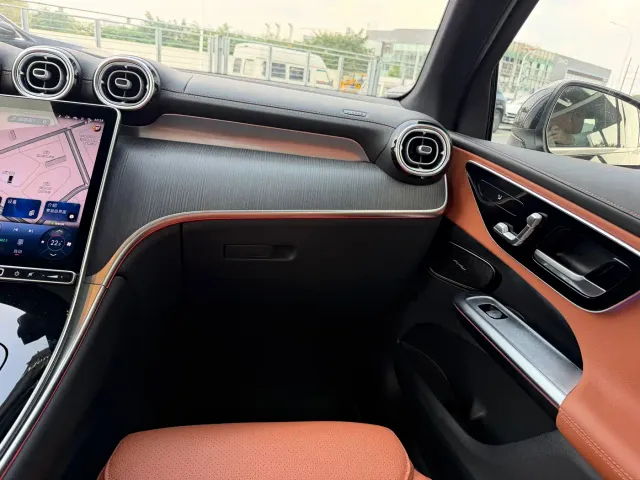 Mercedes-Benz GLC-Class — Фото автомобиля 14