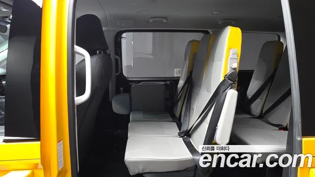 Hyundai Staria Staria L3.5 Школьный автобус — Фото автомобиля 11