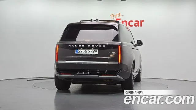 Land Rover Range Rover Generation 5 — Фото автомобиля 4