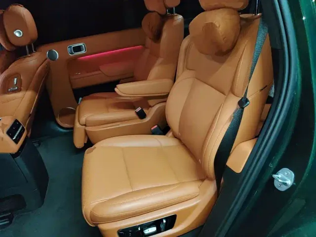 Li Auto L9 — Фото автомобиля 18