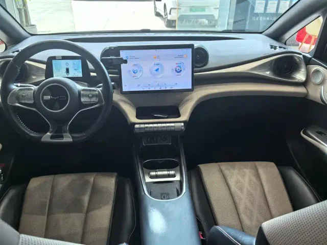 BYD Dolphin — Фото автомобиля 12