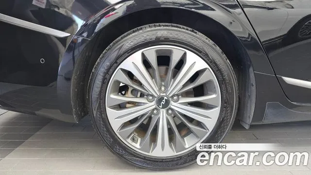 Kia K8 Hybrid — Фото автомобиля 5