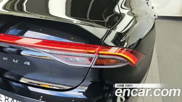 Hyundai Grandeur New — Фото автомобиля 8