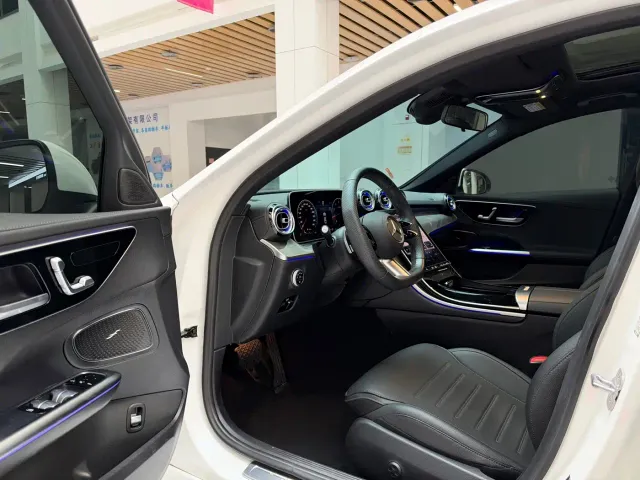 Mercedes-Benz C-Class — Фото автомобиля 9