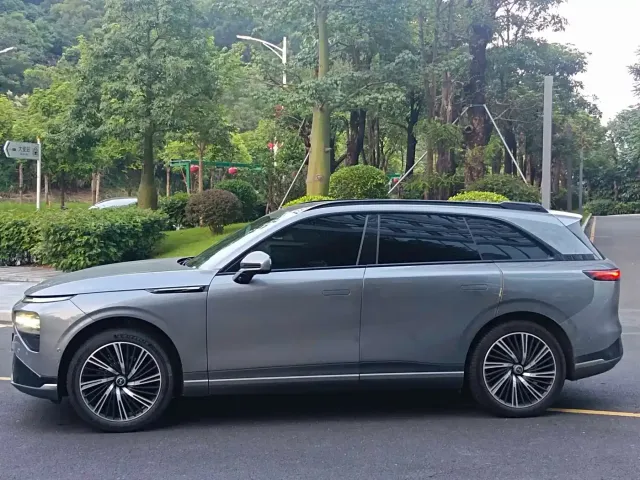 Xpeng G9 — Фото автомобиля 8