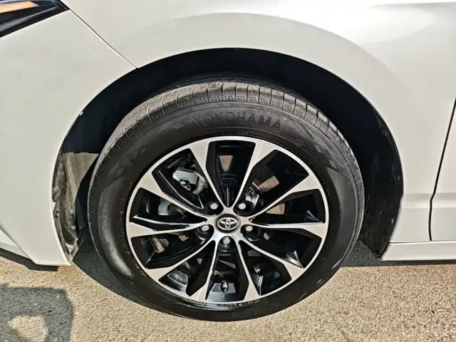 Toyota Avalon — Фото автомобиля 22