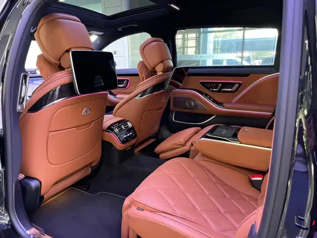 Mercedes-Benz Maybach S-Class — Фото автомобиля 13