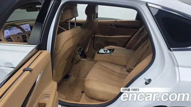 Genesis G80 RG3 — Фото автомобиля 16
