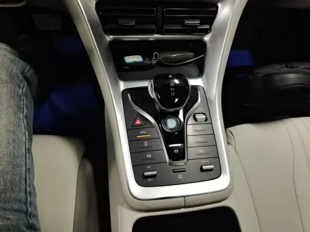BYD Song Pro — Фото автомобиля 13