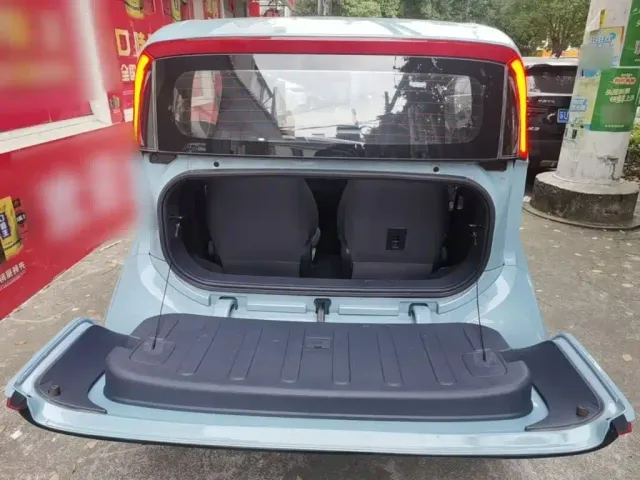Wuling NanoEV — Фото автомобиля 18