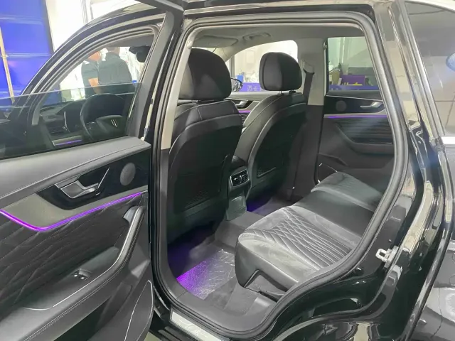 Hongqi HS5 — Фото автомобиля 6