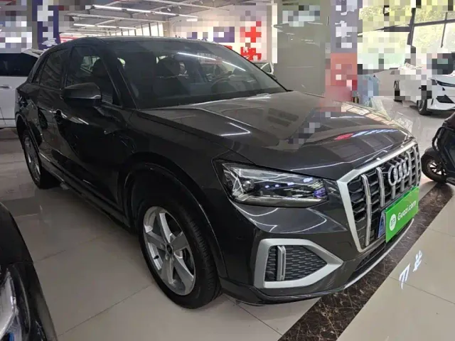 Audi Q2L — Фото автомобиля 3
