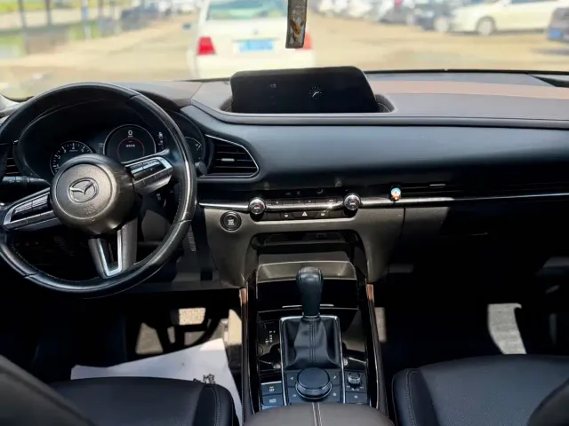 Mazda CX-30 — Фото автомобиля 19