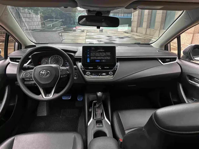 Toyota Corolla — Фото автомобиля 6