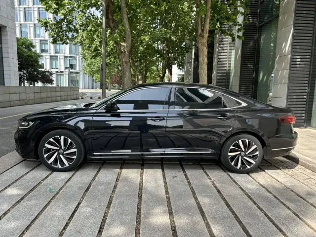 Volkswagen Passat 2022 330TSI Starlight Elite Edition — Фото автомобиля 4