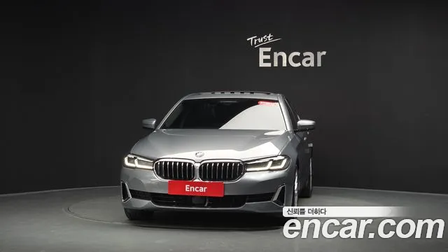 BMW 5-Series — Фото автомобиля 3