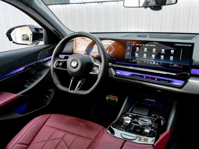 BMW 5 Series — Фото автомобиля 26