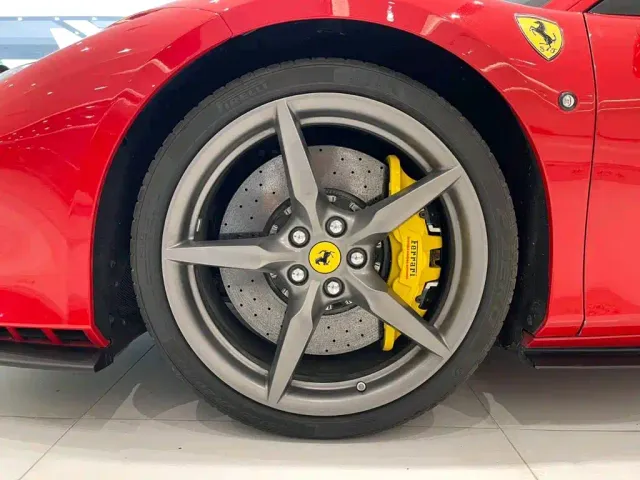 Ferrari F8 — Фото автомобиля 5
