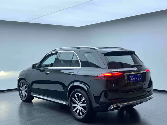 Mercedes-Benz GLE-Class — Фото автомобиля 6