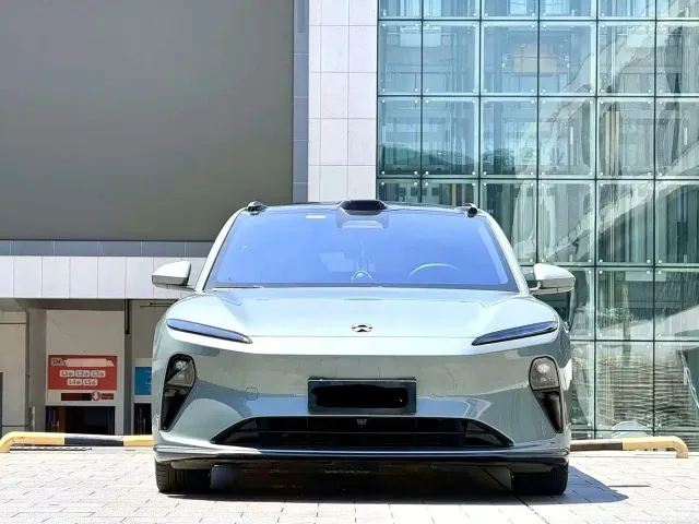 Nio ET5 Touring — Фото автомобиля 2