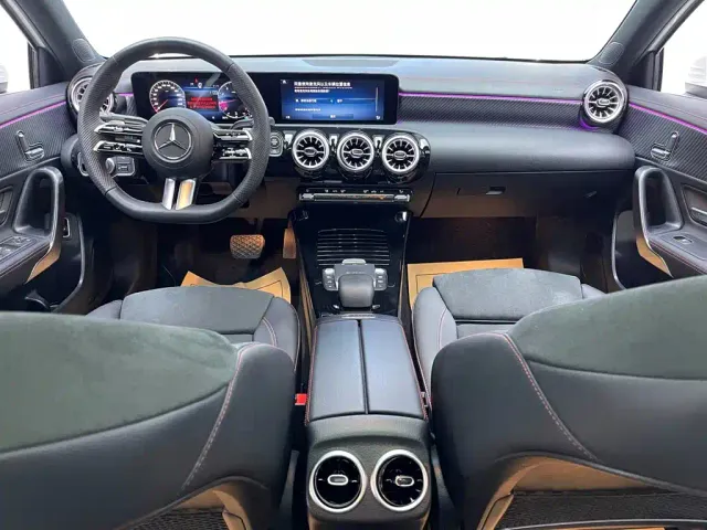 Mercedes-Benz A-Class — Фото автомобиля 21