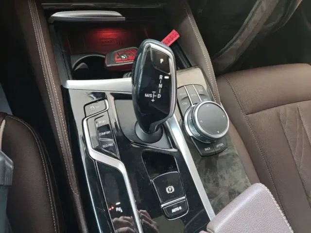 BMW 5 Series — Фото автомобиля 13