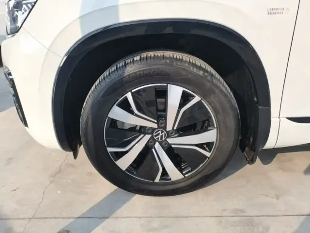 Volkswagen Tayron GTE Plug-in Hybrid — Фото автомобиля 22