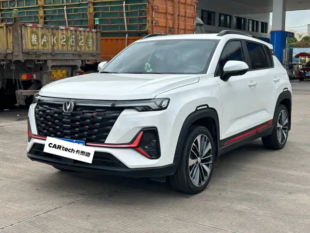 Фотография автомобиля — Changan CS35 Plus