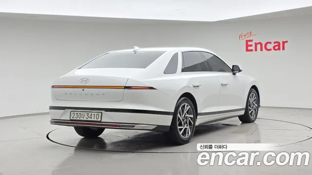 Hyundai Grandeur Grandeur (GN7) — Фото автомобиля 2
